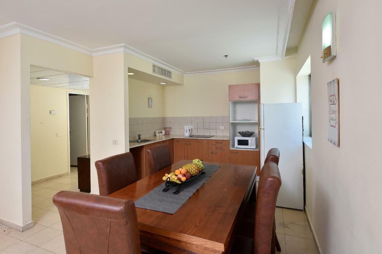 Laguna Beach Apartments Хайфа Экстерьер фото